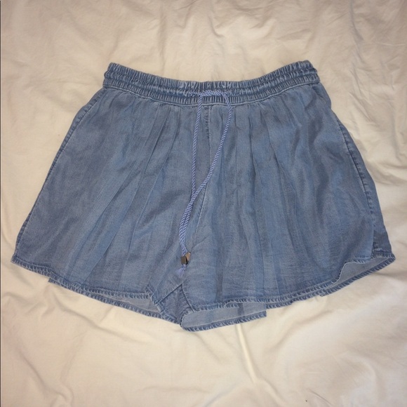 GAP Pants - Pleated Tie-waist Shorts
